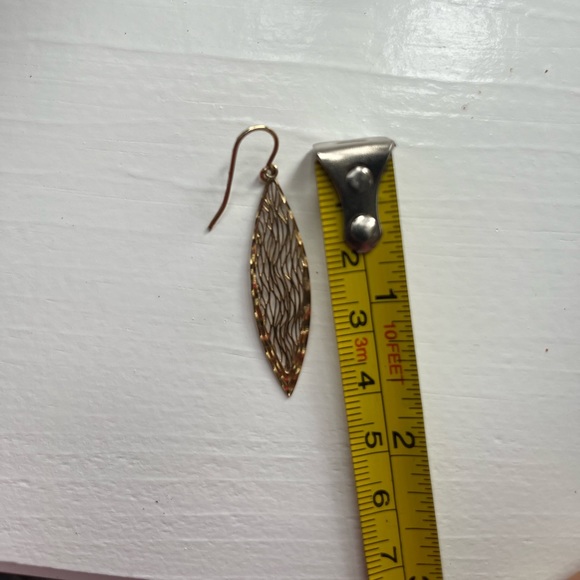 10k Gold drop earrings - Picture 2 of 4